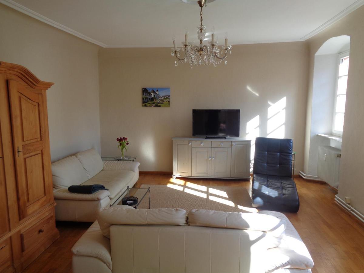 Ferienwohnung Altes Pfarrhaus Mit Flair Und Moselblick Brauneberg Luaran gambar