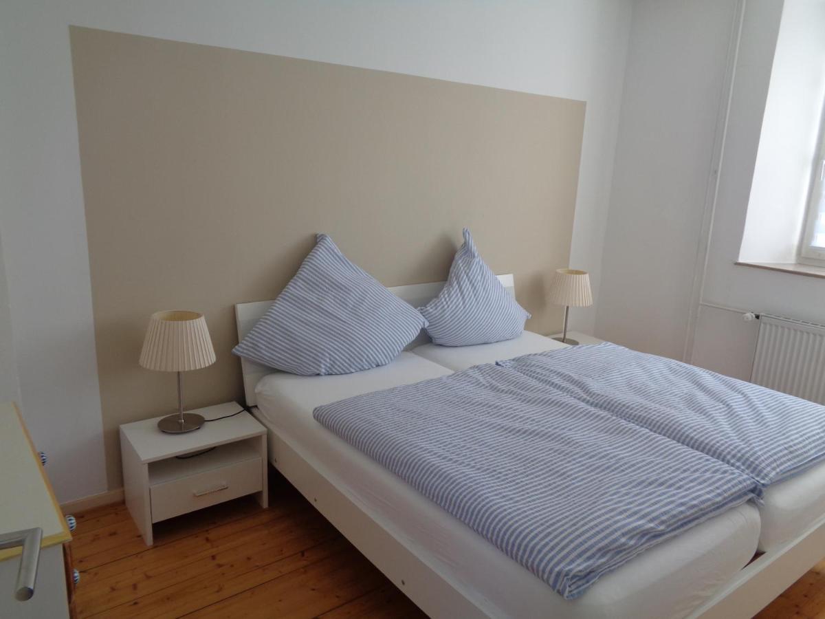 Ferienwohnung Altes Pfarrhaus Mit Flair Und Moselblick Brauneberg Luaran gambar