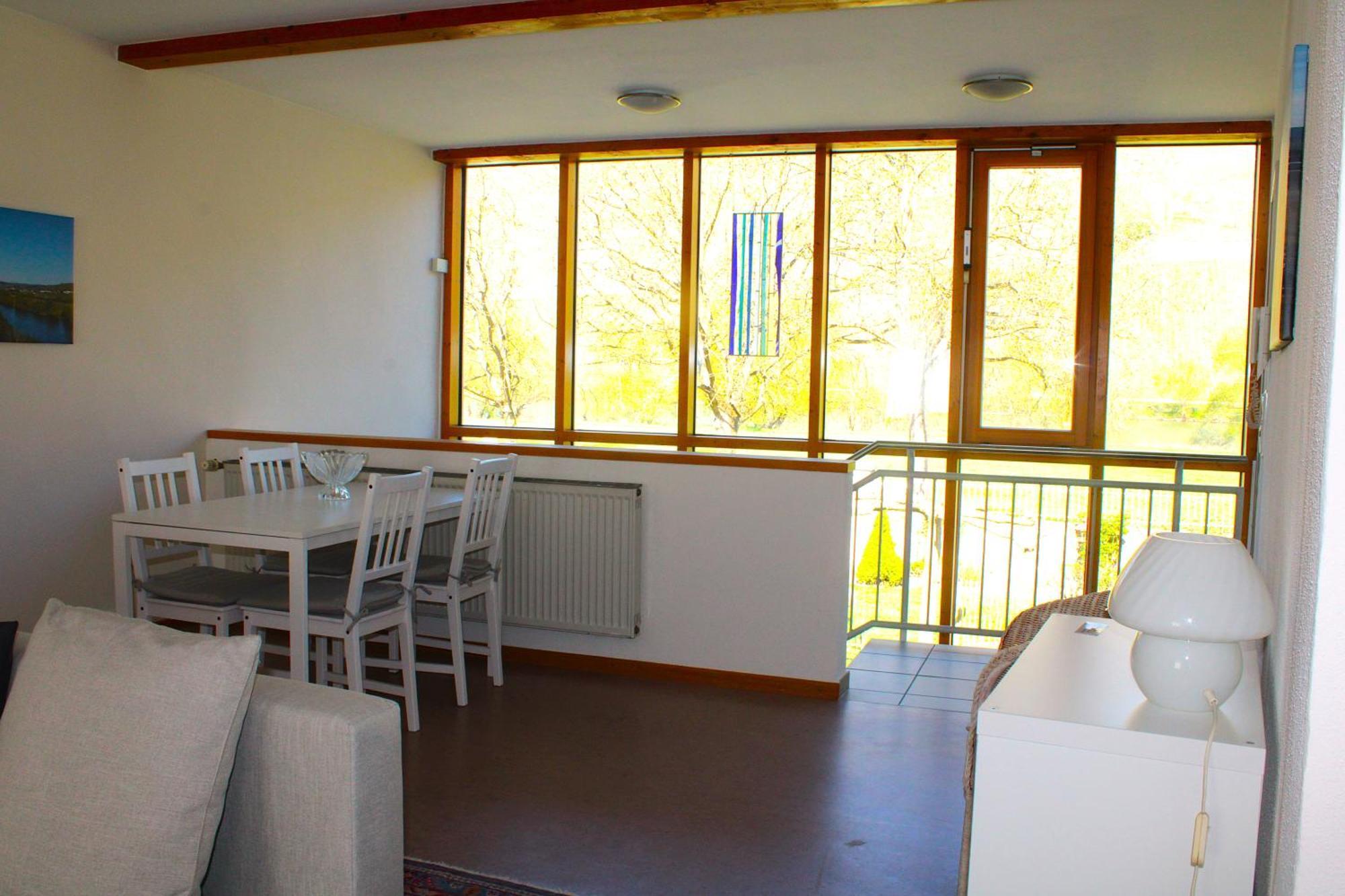 Ferienwohnung Altes Pfarrhaus Mit Flair Und Moselblick Brauneberg Luaran gambar